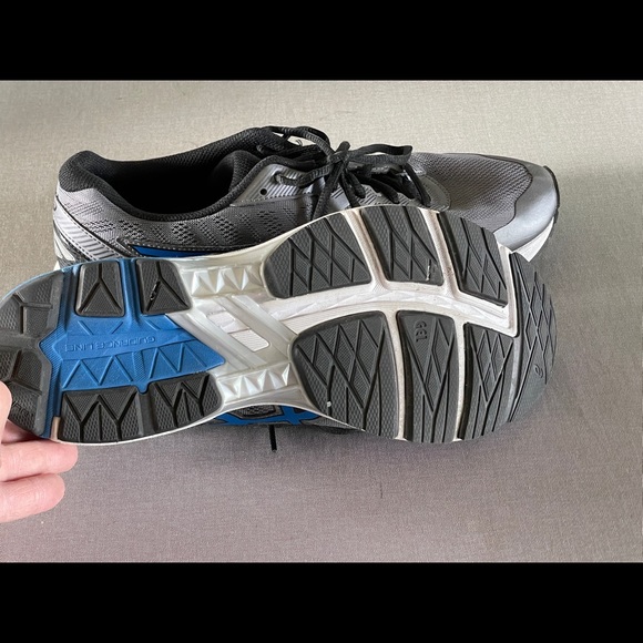 ASICS GT 1000 - Picture 5 of 5